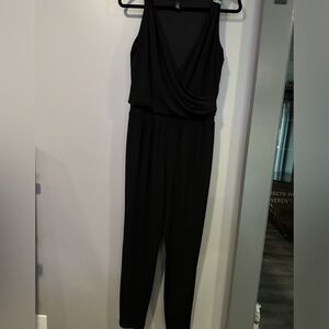 White House Black Market Sz 6 Jumpsuit Black Sleeveless Slinky Formal Wear
